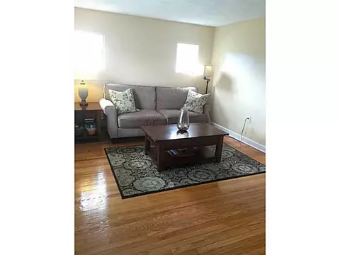 85 Wesleyan Ave, Warwick, RI 02886 photo 3