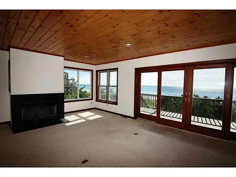 485 Atlantic Ave, Westerly, RI 02891 photo 9