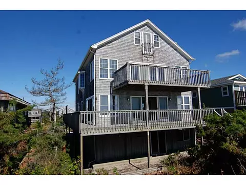 485 Atlantic Ave, Westerly, RI 02891 photo 2