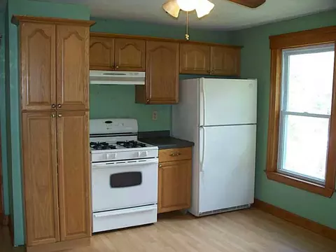 68 Phebe St, Woonsocket, RI 02895 photo 8