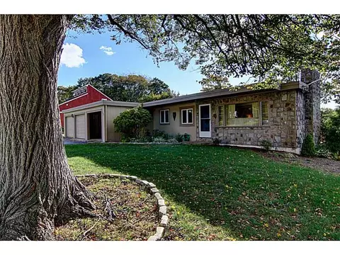 108 Fostmere Ct, Warwick, RI 02889 photo 4