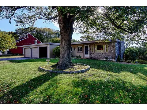 108 Fostmere Ct, Warwick, RI 02889 photo 5
