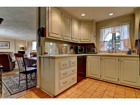 108 Fostmere Ct, Warwick, RI 02889 photo 7