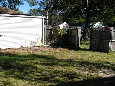 61 Wayne St, Warwick, RI 02889 photo 7