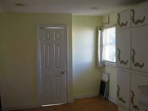61 Wayne St, Warwick, RI 02889 photo 9