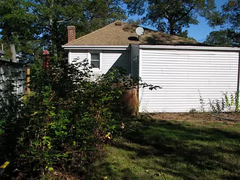 61 Wayne St, Warwick, RI 02889 photo 6