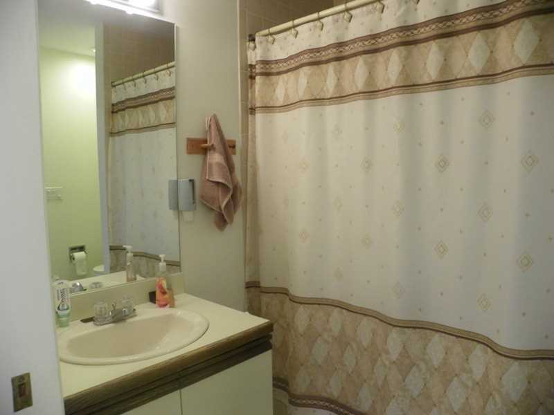 891 Halifax Dr, Warwick, RI 02886 photo 20
