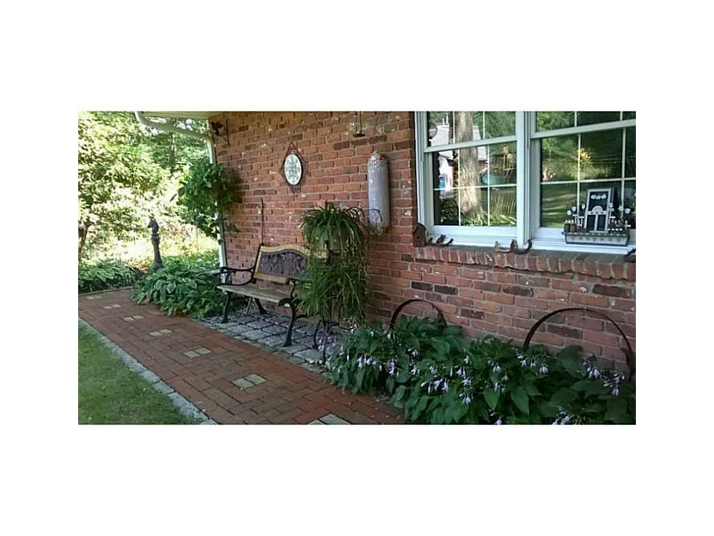 121 Stony Ln, Exeter, RI 02822 photo 3