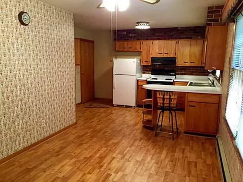 31 Highland Ave, Coventry, RI 02816 photo 4