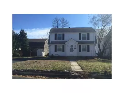 916 Park Ave, Woonsocket, RI 02895 photo 1