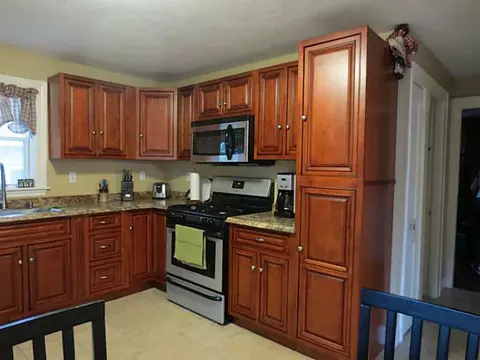 916 Park Ave, Woonsocket, RI 02895 photo 3