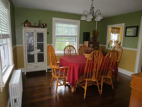 916 Park Ave, Woonsocket, RI 02895 photo 8