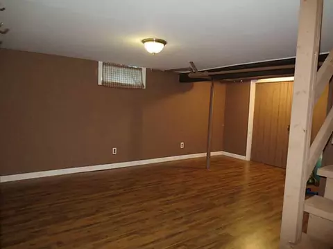 916 Park Ave, Woonsocket, RI 02895 photo 11