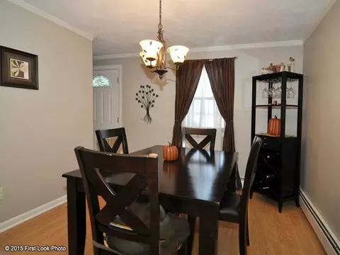44 Grimshaw Pl, Warwick, RI 02889 photo 8