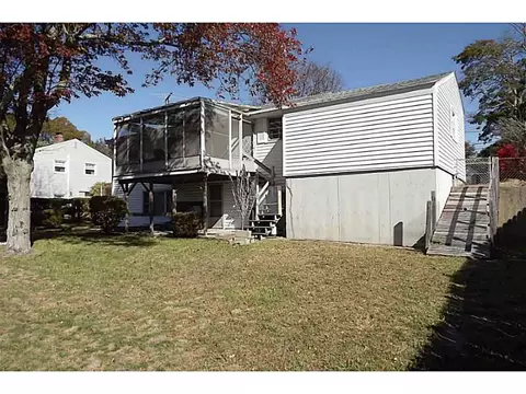 25 Caverly St, Warwick, RI 02886 photo 19