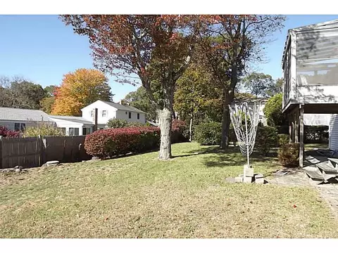 25 Caverly St, Warwick, RI 02886 photo 20