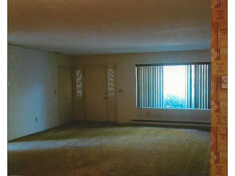 262 Chatham Cir, Warwick, RI 02886 photo 8