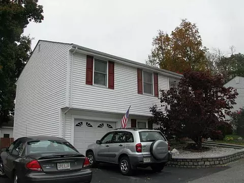 104 Dewey St, Fall River, MA 02720 photo 3