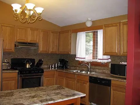 104 Dewey St, Fall River, MA 02720 photo 10