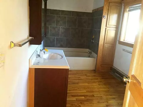 179 River St, Woonsocket, RI 02895 photo 8