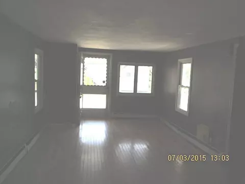 175 Payton Ave, Warwick, RI 02889 photo 3