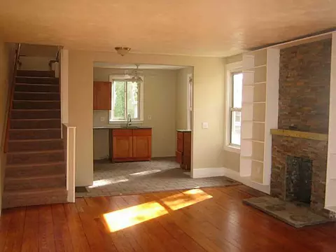150 Glen Dr, Warwick, RI 02889 photo 6