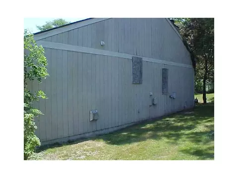 16 Highview Dr, Bristol, RI 02809 photo 3