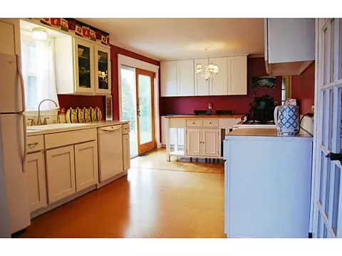 4 Lee Dr, Warren, RI 02885 photo 7
