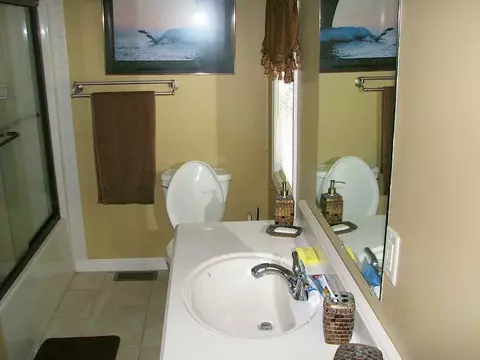 4 Hudson Ln, Warwick, RI 02886 photo 5