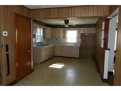 463 Fairview Ave, Coventry, RI 02816 photo 4
