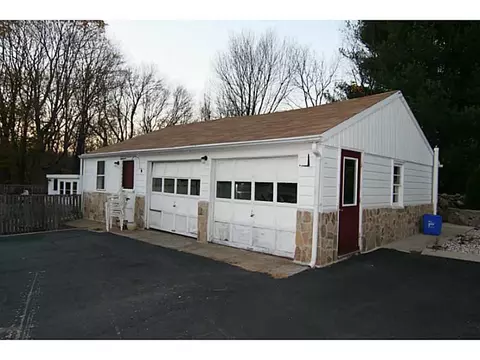 463 Fairview Ave, Coventry, RI 02816 photo 6