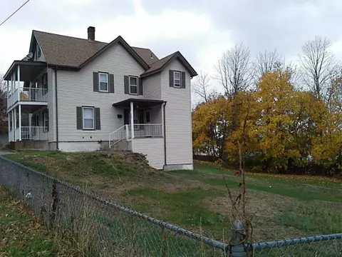 303 10th Ave, Woonsocket, RI 02895 photo 1