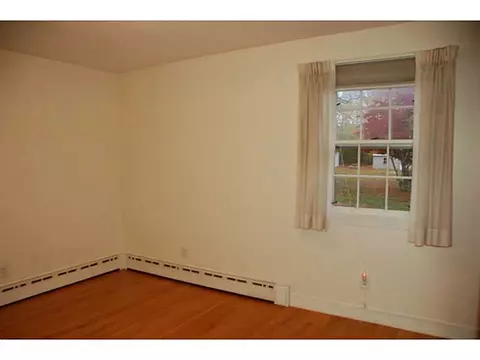152 Beach St, Westerly, RI 02891 photo 12