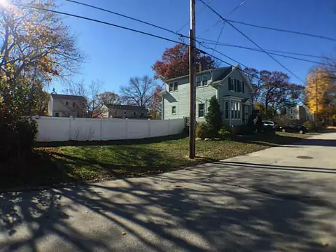 38 Arthur St, Warwick, RI 02888 photo 2