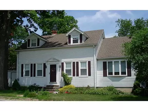 110 S Killingly Rd, Foster, RI 02825 photo 1