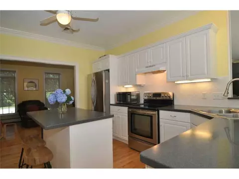 18 Seabury Dr, Westerly, RI 02891 photo 8