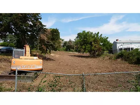 43 Shore Rd, Westerly, RI 02891 photo 2