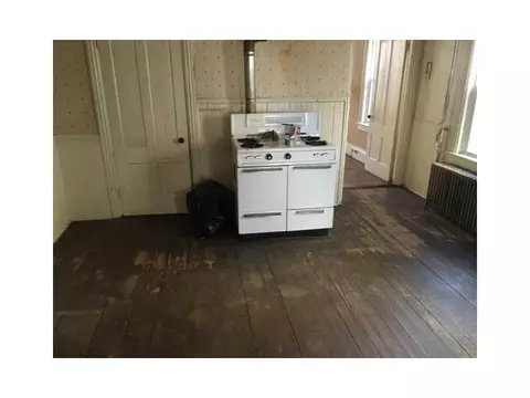 238 Orms St, Providence, RI 02908 photo 4