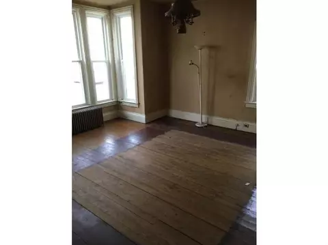 238 Orms St, Providence, RI 02908 photo 2