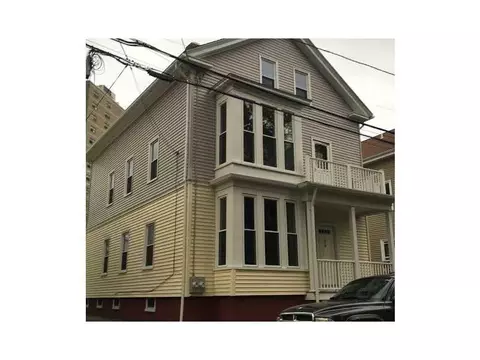238 Orms St, Providence, RI 02908 photo 1