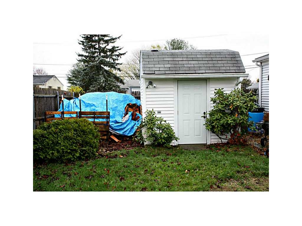 11 Stoneham Dr, Woonsocket, RI 02895 photo 15