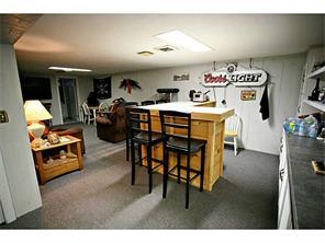 11 Stoneham Dr, Woonsocket, RI 02895 photo 10