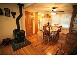11 Stoneham Dr, Woonsocket, RI 02895 photo 2