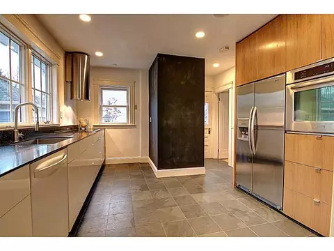 134 Spring Green Rd, Warwick, RI 02888 photo 9