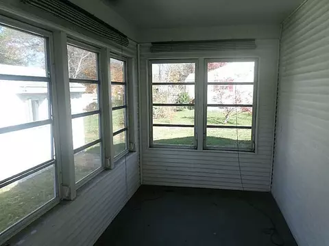 52 Rustic Dr, Woonsocket, RI 02895 photo 7