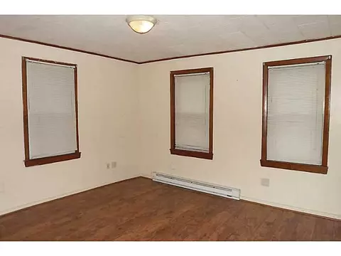 193 River St, Woonsocket, RI 02895 photo 4