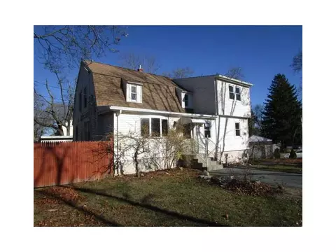 439 Atlantic Ave, Warwick, RI 02888 photo 2