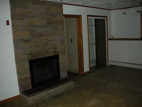8 Flagg Ave, Warwick, RI 02886 photo 13