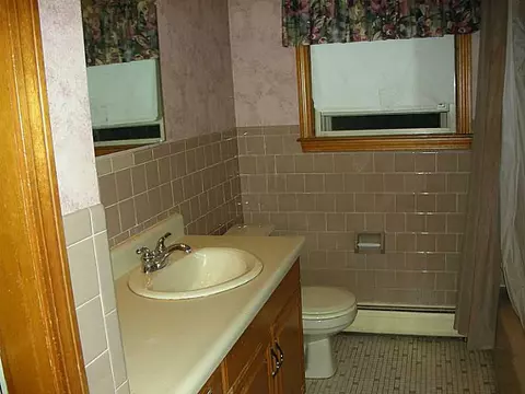 8 Flagg Ave, Warwick, RI 02886 photo 11