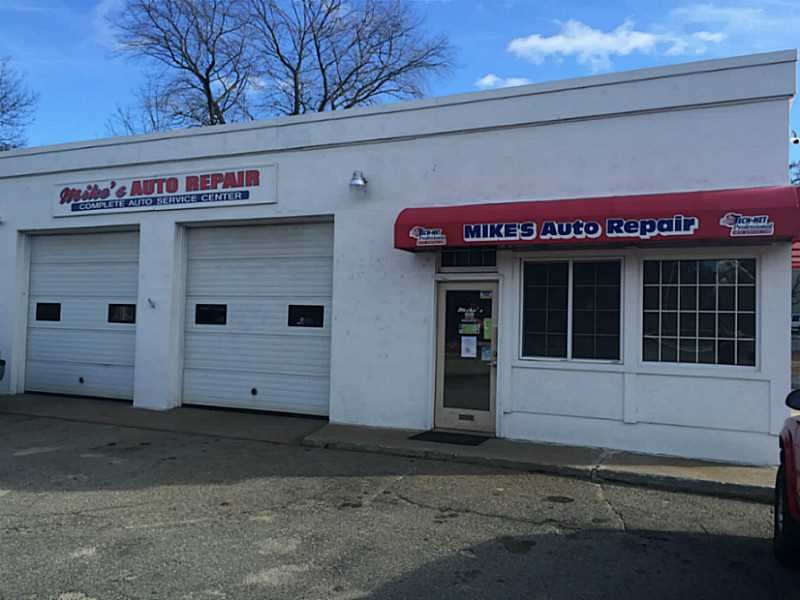 471 Arnold St, Woonsocket, RI 02895 photo 1